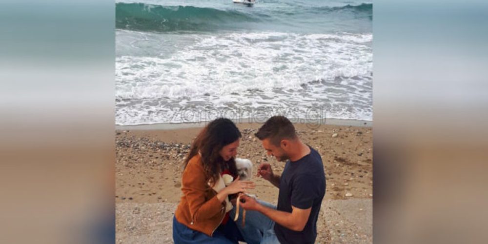 Σαν από όνειρο… Η πρόταση γάμου στην Κρήτη που έγινε από… θαλάσσης με τζετ-σκι