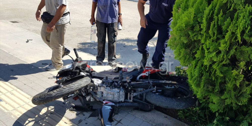 Κρήτη: Νέο σοβαρό τροχαίο έπειτα από σύγκρουση μηχανής με αυτοκίνητο (Photos)