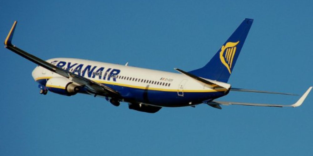 Η Ryanair ξεκινά το 40% των πτήσεων 1η Ιουλίου με υποχρεωτική μάσκα