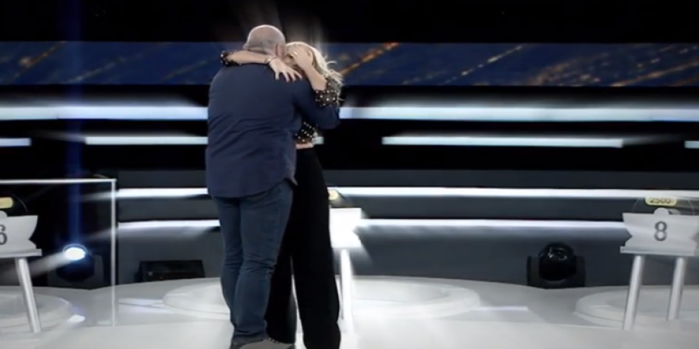 «Still Standing»: Παίκτης κέρδισε τις 30.000 και η Μαρία Μπεκατώρου έβαλε τα κλάματα (video)