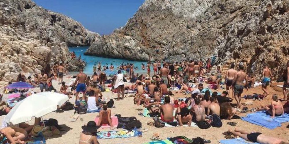 Οι 19 χώρες που θα στείλουν πρώτες τουρίστες στην Ελλάδα στις 15 Ιουνίου