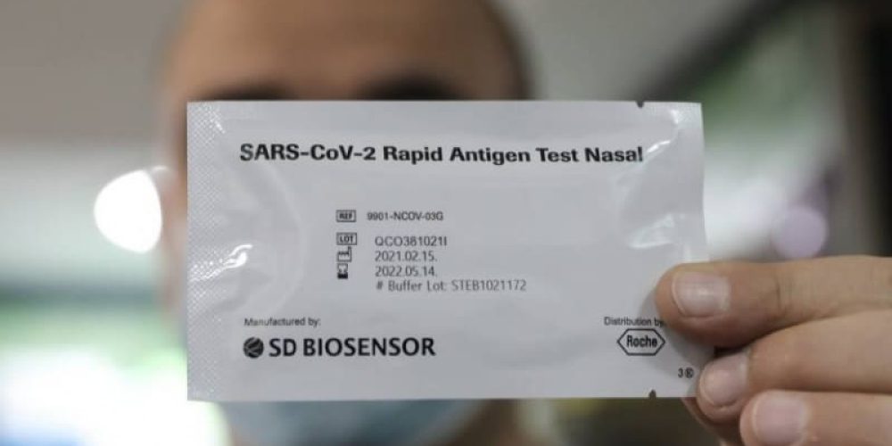 Εξετάζεται «στοπ» στα self test από τις 15 Ιουνίου για τους πλήρως εμβολιασμένους