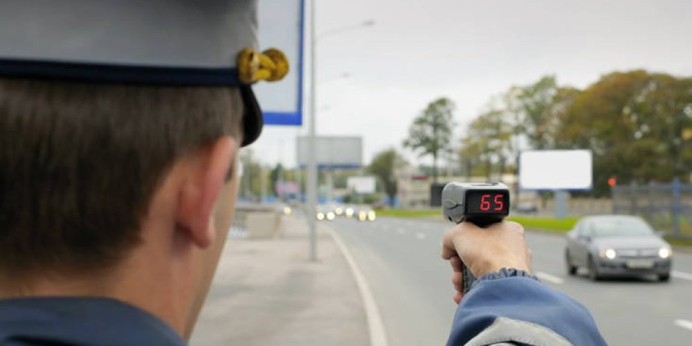 Η αστυνομία της Νέας Ζηλανδίας αποκαλύπτει ένα «απλό κόλπο» για να αποφεύγουμε τα πρόστιμα ταχύτητας