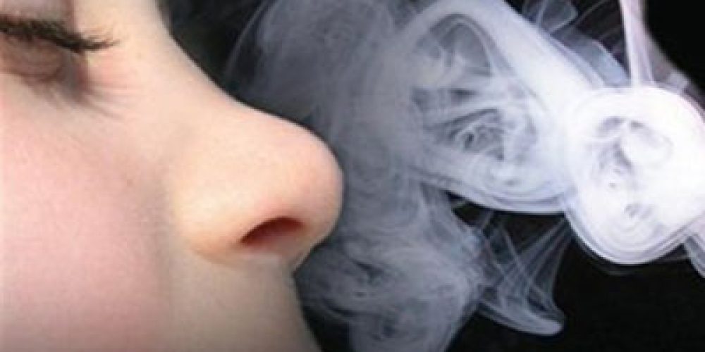 600.000 άνθρωποι πεθαίνουν από τον καπνό των άλλων!