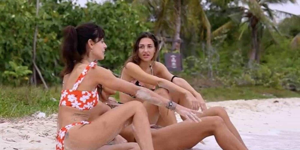 Survivor: Οι γυναίκες των Διασήμων έβαλαν «φωτιά» στην παραλία (video)