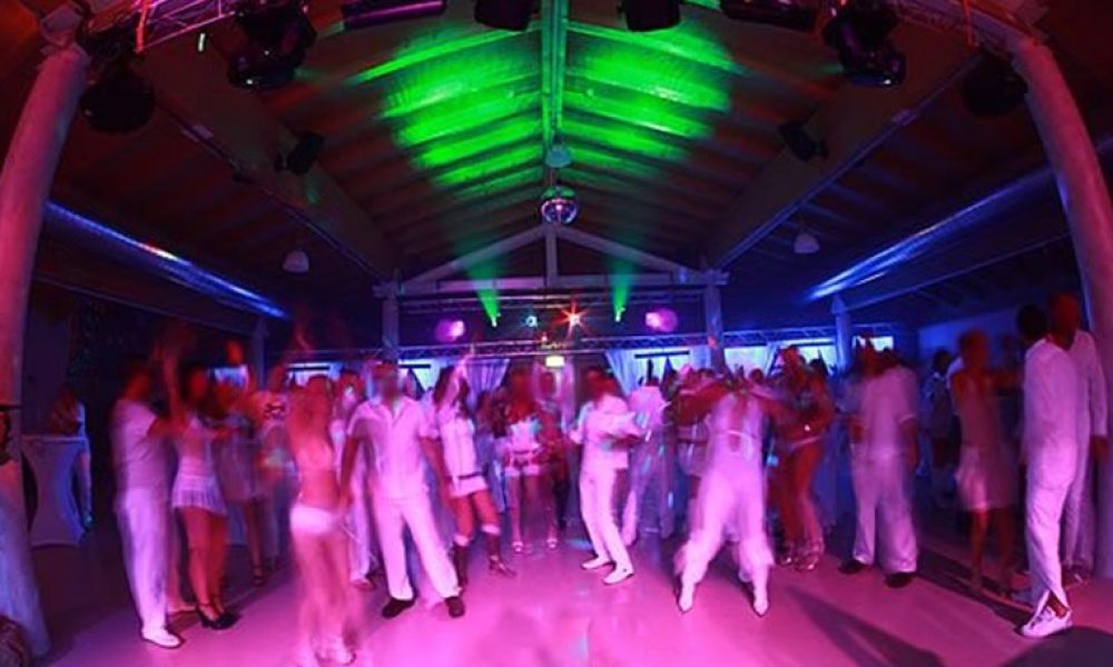 Swingers ξανά στην Κρήτη: Μεγάλο πάρτι ανταλλαγής συντρόφων από ολλανδικό πρακτορείο