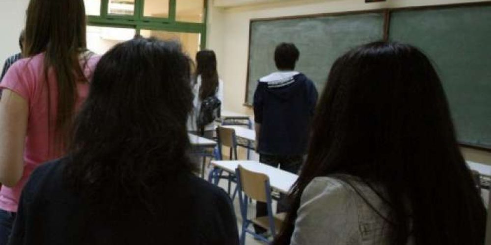 Σοκ στα Χανιά – 14χρονη επιχείρησε να κόψει τις φλέβες της στο σχολείο της