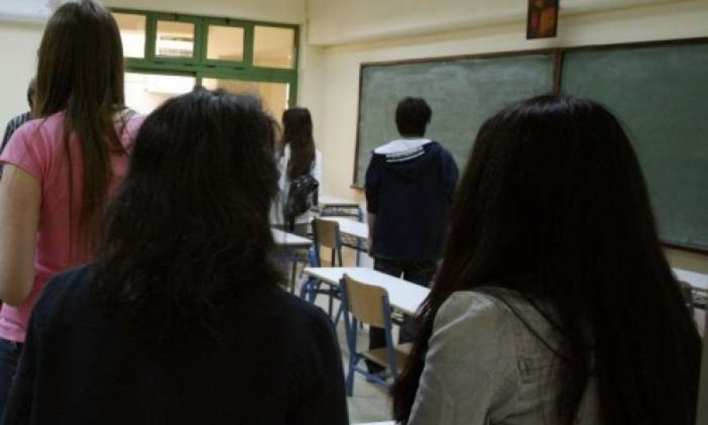 Σοκ στα Χανιά - 14χρονη επιχείρησε να κόψει τις φλέβες της στο σχολείο της