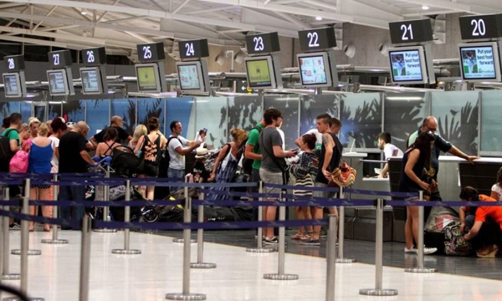 Απαγορευτικό για ταξίδια στο εξωτερικό έως 14 Ιουνίου στην Γερμανία - Πώς επηρεάζεται ο Ελληνικός τουρισμός
