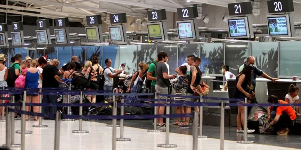 Απαγορευτικό για ταξίδια στο εξωτερικό έως 14 Ιουνίου στην Γερμανία – Πώς επηρεάζεται ο Ελληνικός τουρισμός