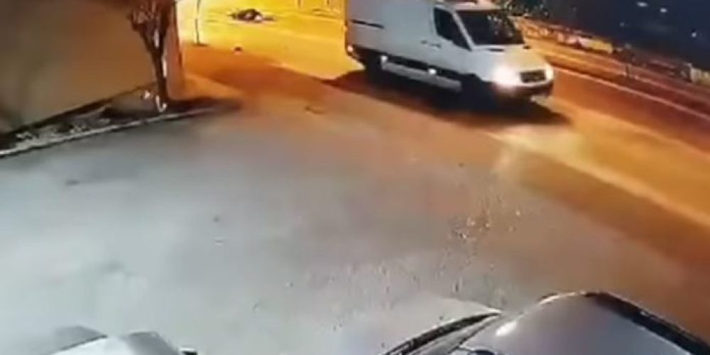 Κρήτη: Πρωτοφανής αδιαφορία για θύμα τροχαίου – Περνούσαν δίπλα της και δεν σταματούσαν (video)