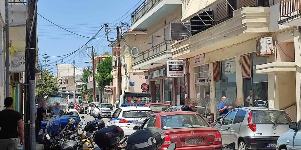 Χανιά: Σκανάρουν και ξηλώνουν πινακίδες σε ανασφάλιστα οχήματα (φωτο)