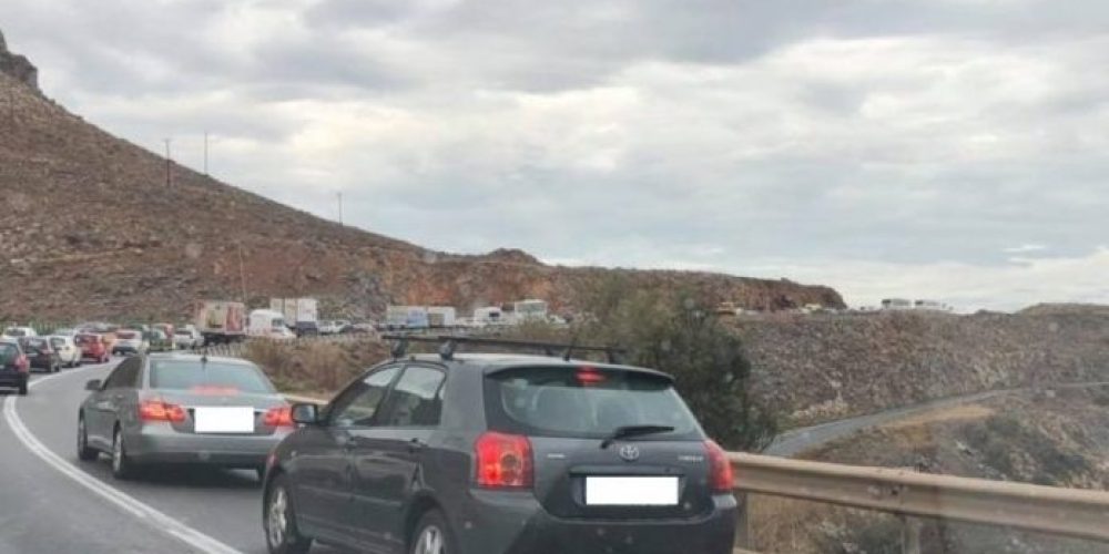 Κρήτη : Καραμπόλα με 6 αυτοκίνητα στην εθνική οδό