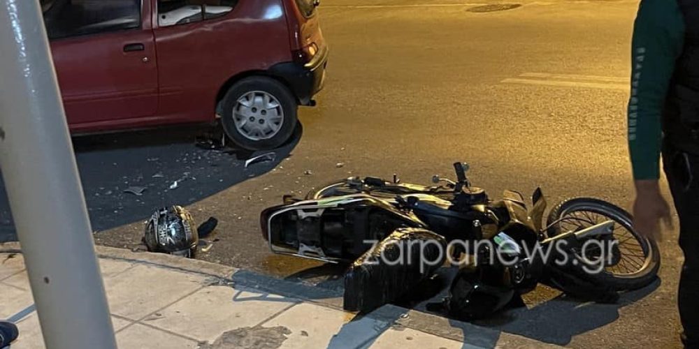 Χανιά: Τροχαίο στο κέντρο – Αυτοκίνητο συγκρούστηκε με μηχανή – Ένας τραυματίας (φωτο)