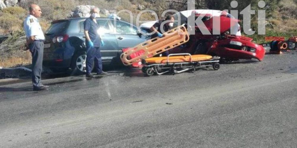Σοκ – Ένας νεκρός και τέσσερις τραυματίες σε καραμπόλα στην Εθνική οδό (φωτο)