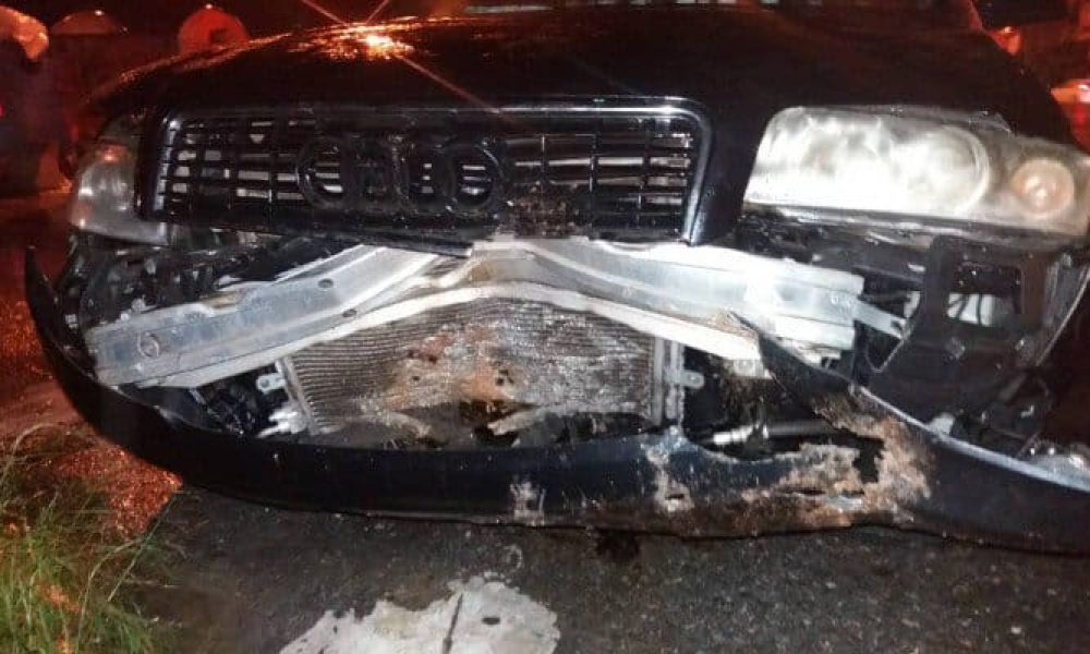 Χανιά:Έπεσαν βράχια στο Πλατάνι και προκάλεσαν τροχαίο 2 αυτοκινήτων