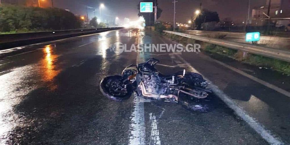 Τραγωδία στα Χανιά: Νεκρός νεαρός αναβάτης μοτοσικλέτας σε τροχαίο στον κόμβο της Σούδας (φωτο)