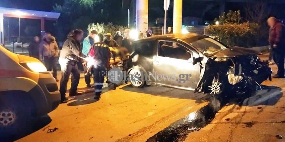Χανιά: Σφοδρή σύγκρουση δύο αυτοκινήτων – Ένας άντρας διεκομίσθη διασωληνωμένος στο Νοσοκομείο (φωτο)