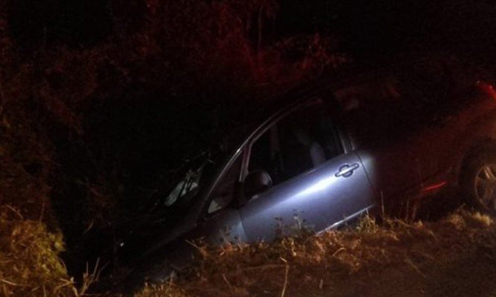 Χανιά: Τροχαίο ατύχημα στους Αρμένους-Αυτοκίνητο κατέληξε σε χαντάκι (φωτό)