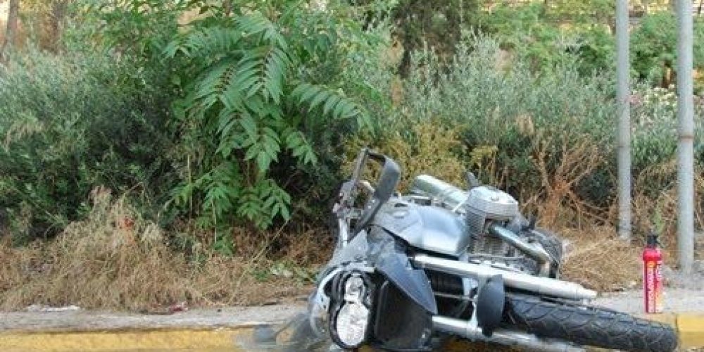 Τροχαίο με τραυματία 24χρονο μοτοσικλετιστή στα Χανιά