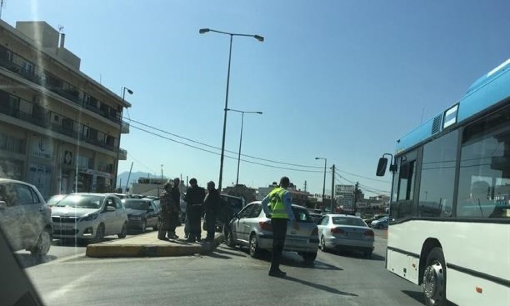 Κρήτη: Τροχαίο στο κέντρο Ο οδηγός έπαθε κρίση επιληψίας
