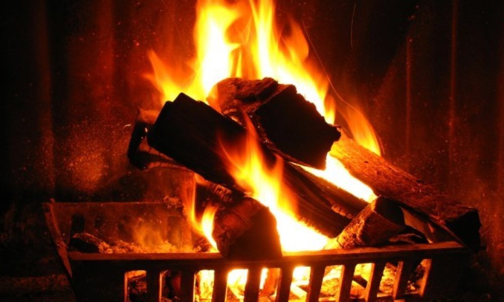 Συνεχή τα περιστατικά φωτιάς στα τζάκια - Ένα ακόμα συμβάν στον Φουρνέ