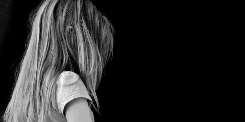 Φρίκη: Δίωξη σε 37χρονη νηπιαγωγό για ασέλγεια σε τέσσερα παιδιά