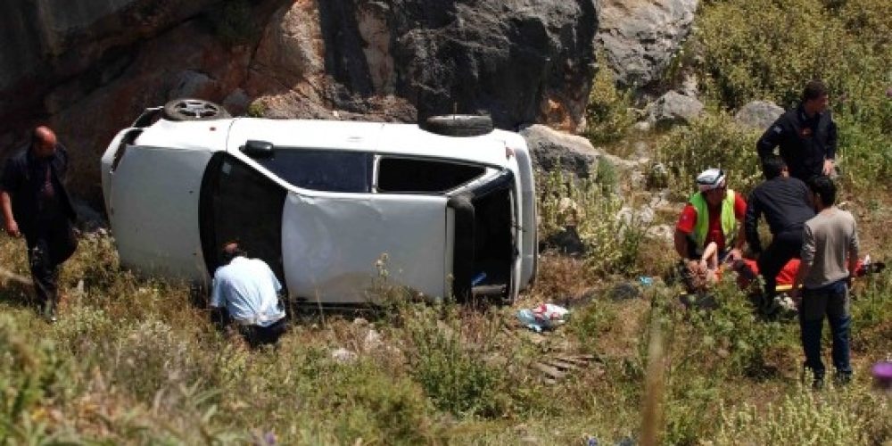 Κρήτη: Τρεις τραυματίες από το σοβαρό τροχαίο στην Εθνικό Οδό