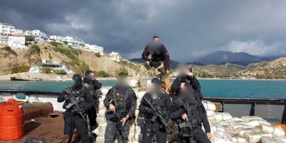 Η ανακοίνωση του Λιμενικού για το ναρκοπλοίο που εντοπίστηκε στην Κρήτη