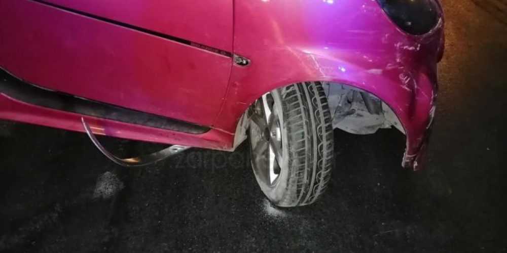 Χανιά : Αυτοκίνητο σε τρελή πορεία στούκαρε σε παρκαρισμένα στο Σταλό (Photos)