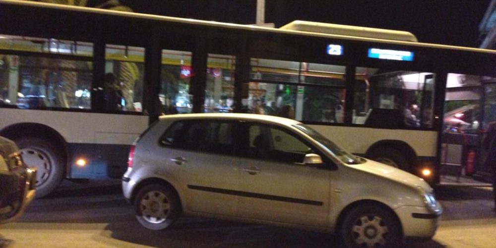Γαιδουρίστας προκάλεσε κυκλοφοριακό κομφούζιο στο κέντρο των Χανίων