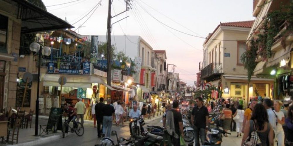 Κρήτη: Θέρισε καταστήματα σε Χανιά και Ηράκλειο η Οικονομική Αστυνομία