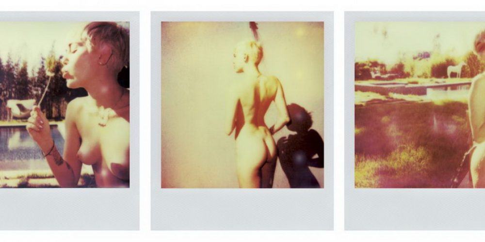Η Miley Cyrus πιο γυμνή από ποτέ στο περιοδικό «V» (photo)