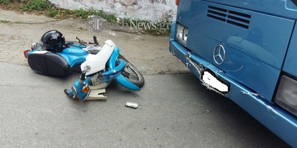 Λεωφορείο συγκρούστηκε με μηχανή στα Χανιά (φωτο)