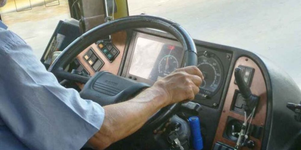 Πανελλήνια ντροπή για τα Χανιά! Οδηγός του ΚΤΕΛ κατέβασε 15χρονο από το λεωφορείο για… 10 λεπτά