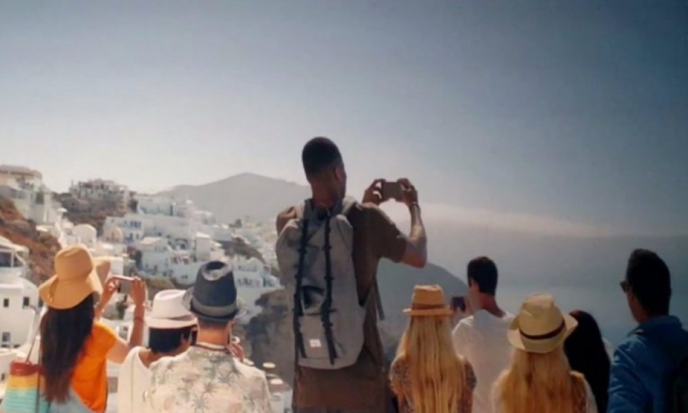 Η εκπληκτική διαφήμιση με τον Γιάννη για τις ομορφιές της Ελλάδας! (vids)