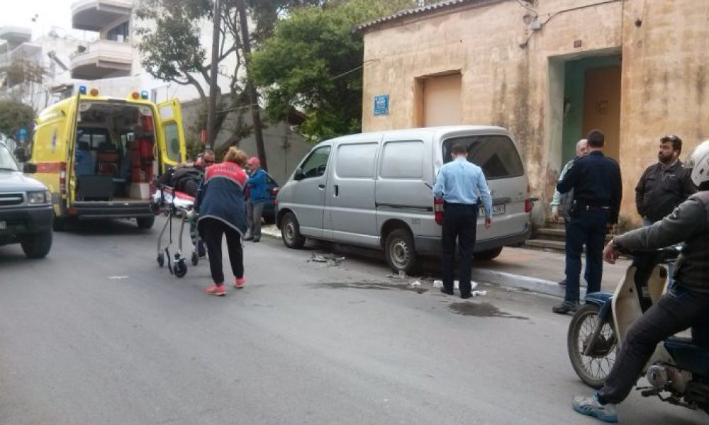 Χανιά: Τροχαίο με μηχανάκι και έναν τραυματία στο κέντρο της πόλης (Photos)