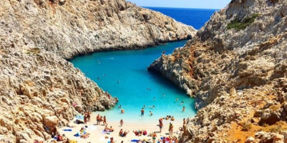 Κρήτη: Από… Ιούλιο προβλέπουν την έναρξη της τουριστικής σεζόν