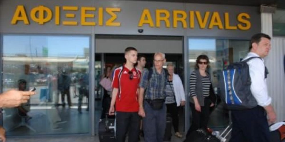 Ρεκόρ αφίξεων τουριστών στα αεροδρόμια της Κρήτης!