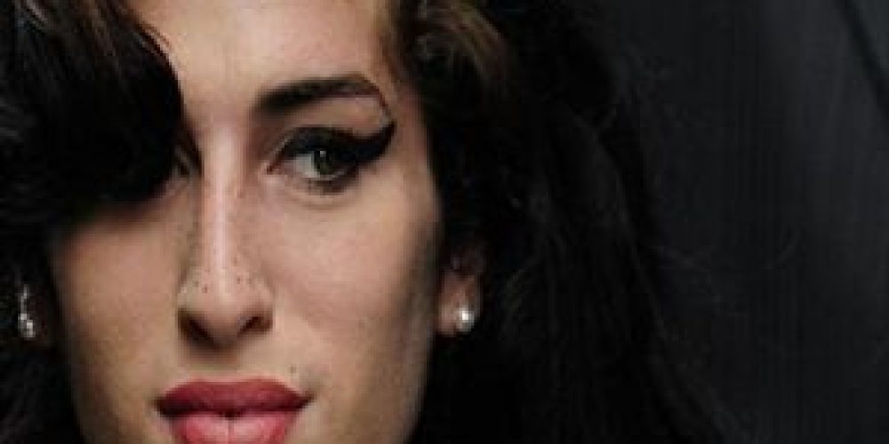 Amy Winehouse: είχε αρραβωνιαστεί κρυφά