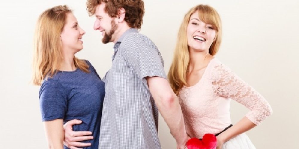 Δέκα λόγοι που οι άνδρες απατούν τη σύντροφό τους