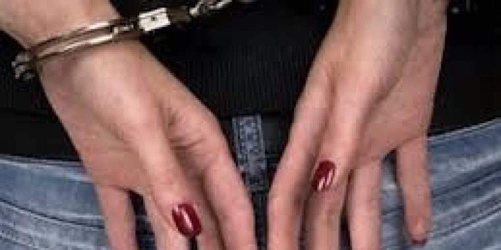 Κρήτη: Συνελήφθη η 23χρονη απατεώνισσα των κινητών τηλεφώνων