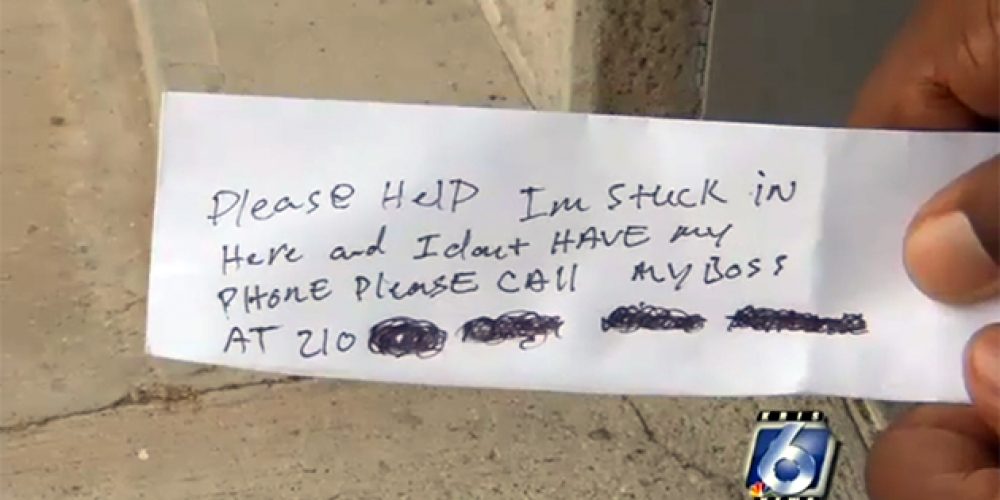 «Σας παρακαλώ, βοηθήστε με!» Εγκλωβισμένος σε ATM για ώρες έβγαζε χαρτονομίσματα και ραβασάκια απελπισίας