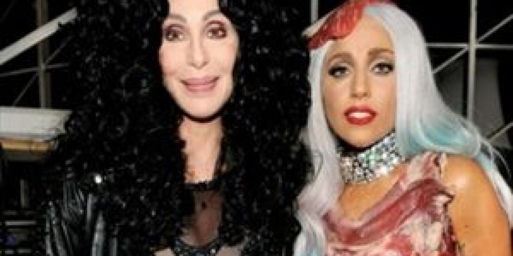 Η Lady Gaga σε ντουέτο με τη Cher!