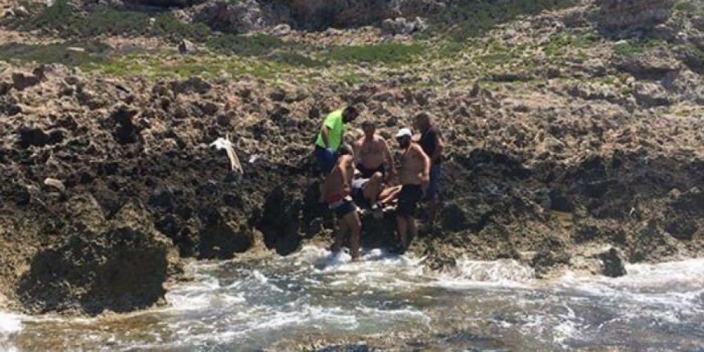 Χανιά: Άνδρας εγκλωβίστηκε στα βράχια! Στήθηκε επιχείρηση διάσωσης (φωτο)