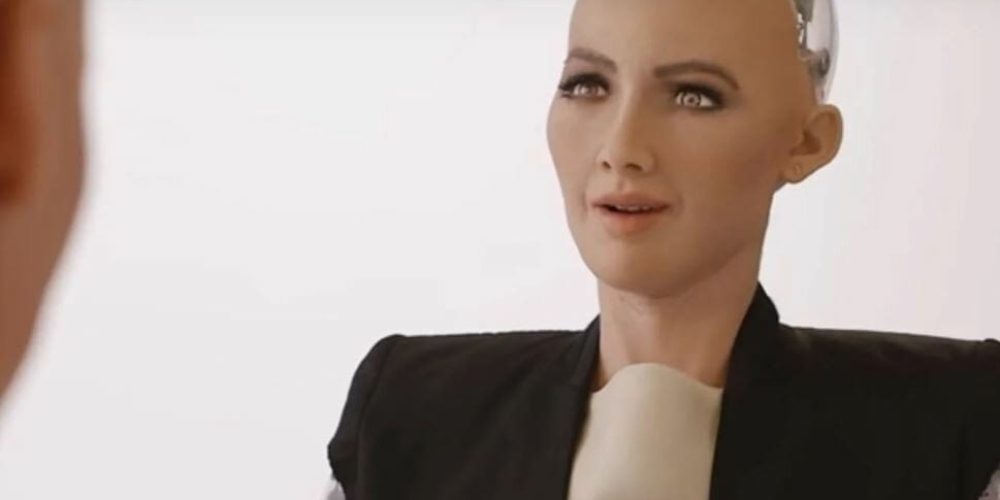 Η Sophia, το ρομπότ, έρχεται στην Κρήτη – Οι συναντήσεις της και η… επιθυμία της