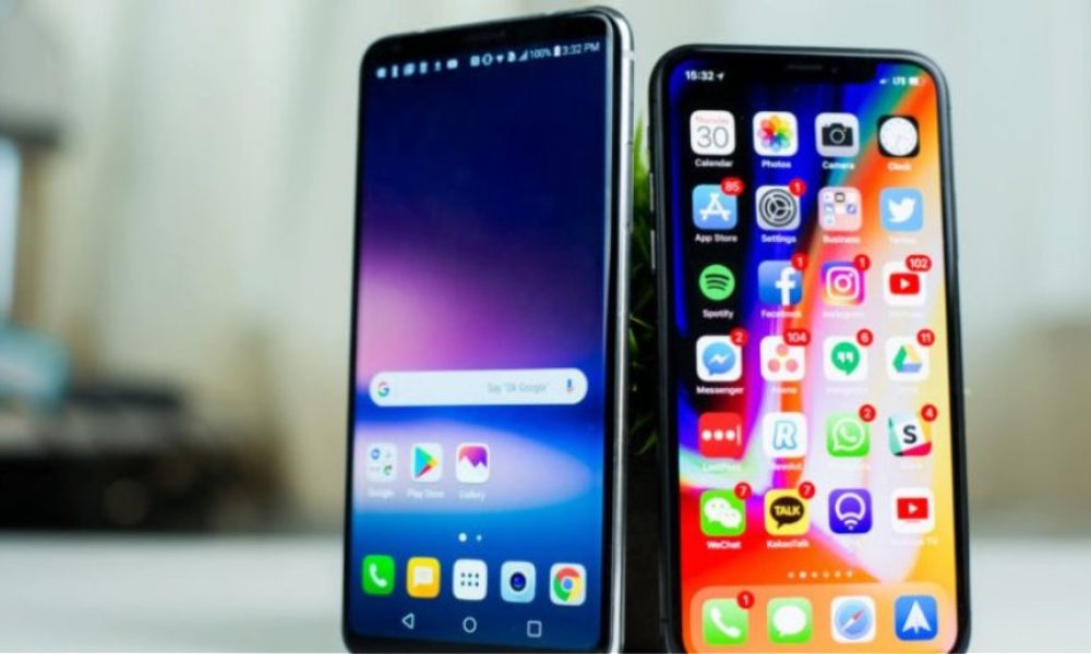 Επίσημο: Η Apple και η Samsung κάνουν τα τηλέφωνα πιο αργά για να αγοράζουμε καινούργια