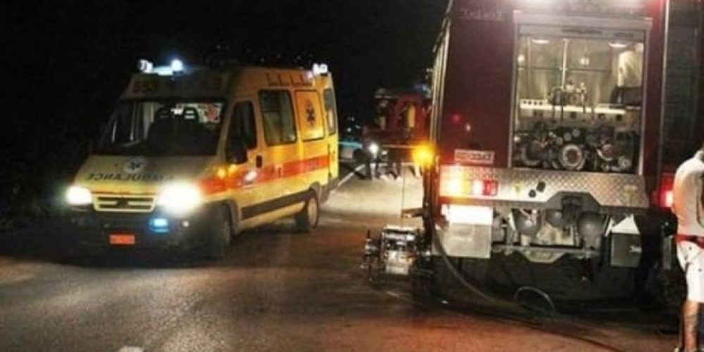 Σφοδρή σύγκρουση αυτοκινήτου με ταξί στον ΒΟΑΚ – Απεγκλωβίστηκαν 2 νεαρές γυναίκες και μεταφέρθηκαν στο νοσοκομείο