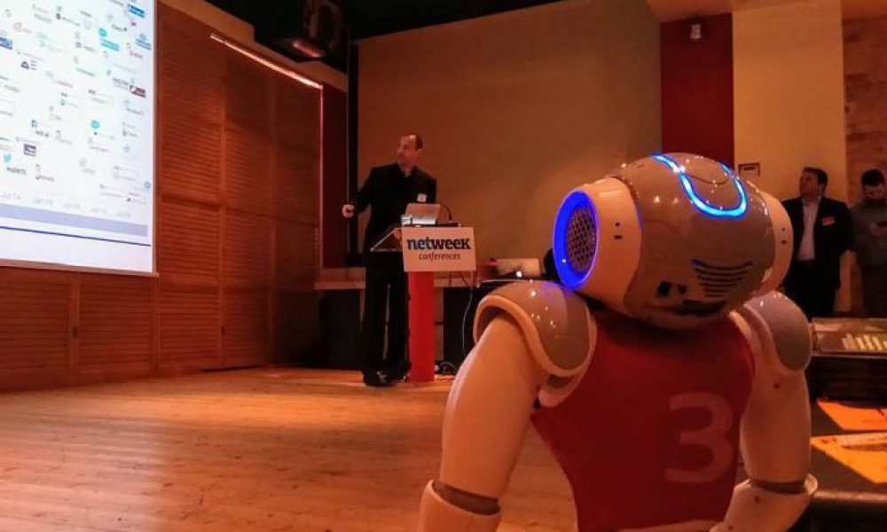 Χανιά: Απίθανο! Δείτε τον Ερμή, το εκπληκτικό ρομπότ του Πολυτεχνείου Κρήτης, να μιλά… ελληνικά (Video)