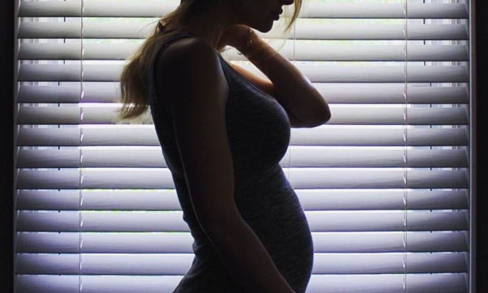 Ελληνίδα παρουσιάστρια ανακοίνωσε την εγκυμοσύνη της στο Facebook